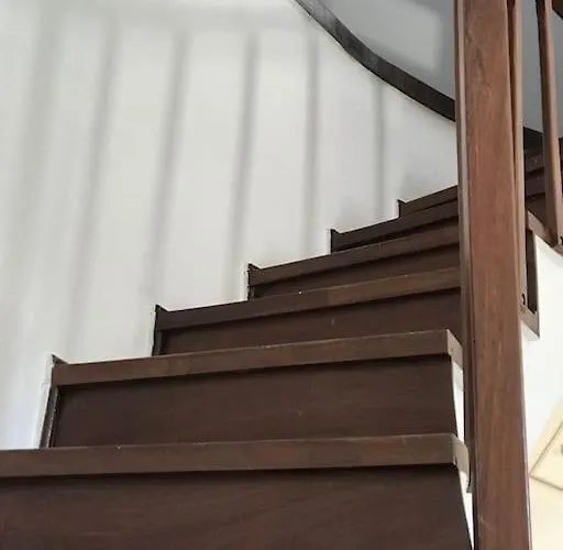 Kokkinos' Windmill アパート