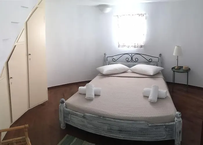 Kokkinos' Windmill 公寓 *