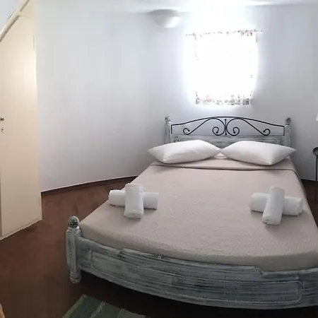 Kokkinos' Windmill 公寓 *