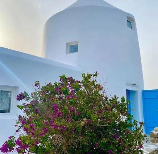 Kokkinos' Windmill * Mykonos Town
